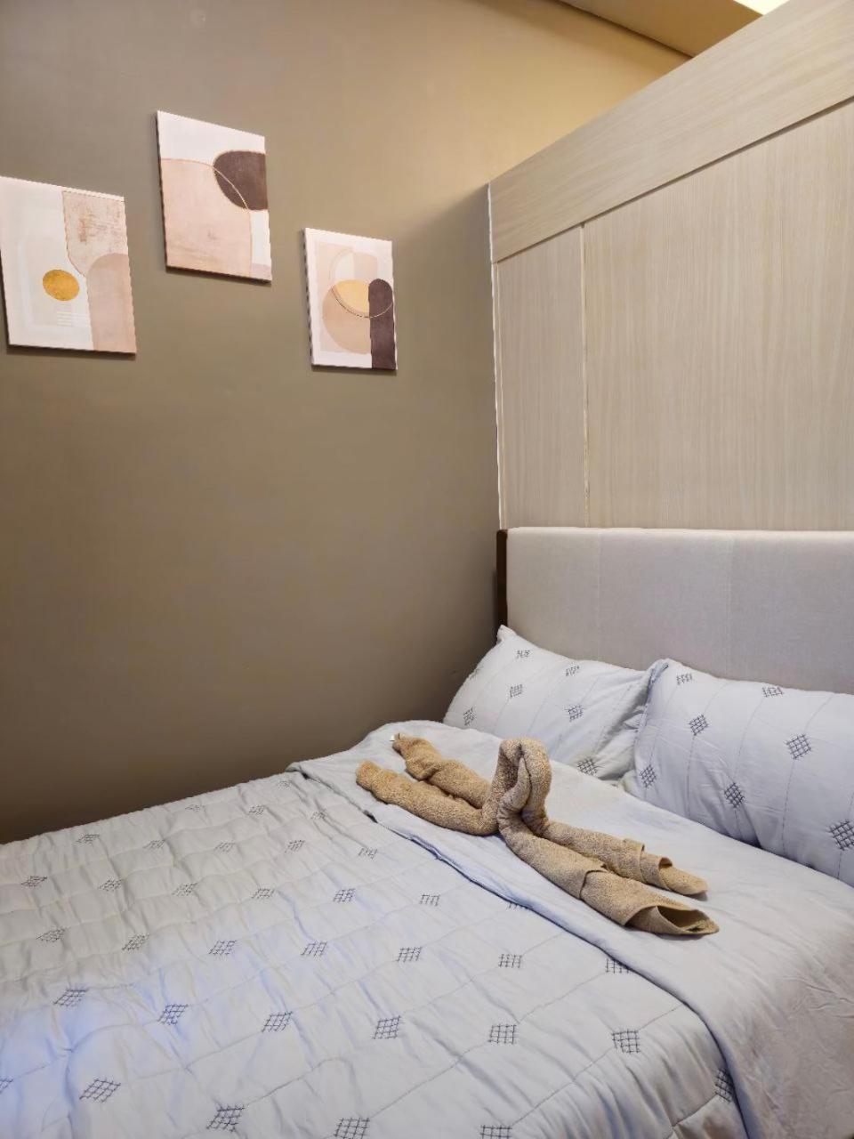 Serene Suite In Jazz Residences Makati City Exteriör bild